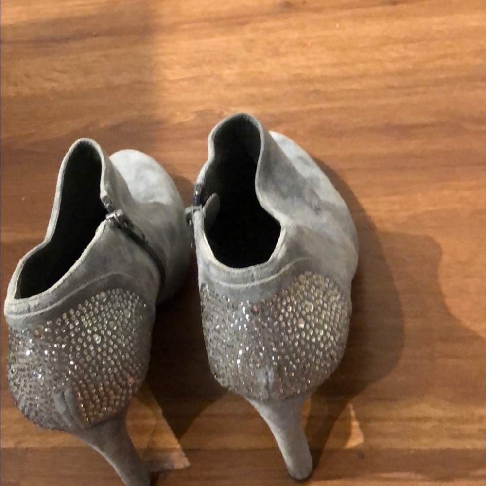 Grey boots